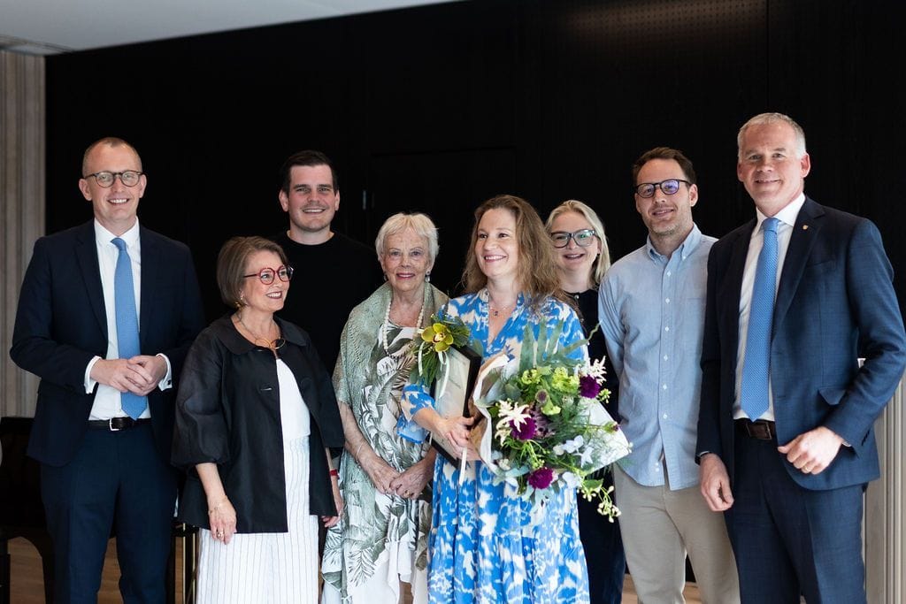 Tinna Þorsteinsdóttir var útnefnd bæjarlistamaður Garðabæjar 2025.