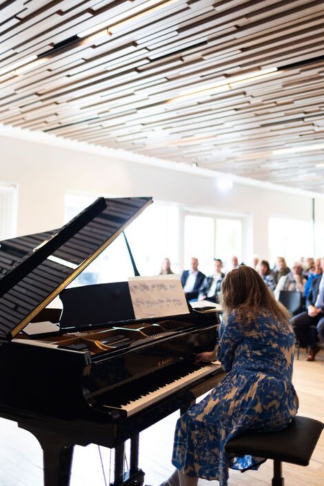 Baejarlistamadur25-minni-61-