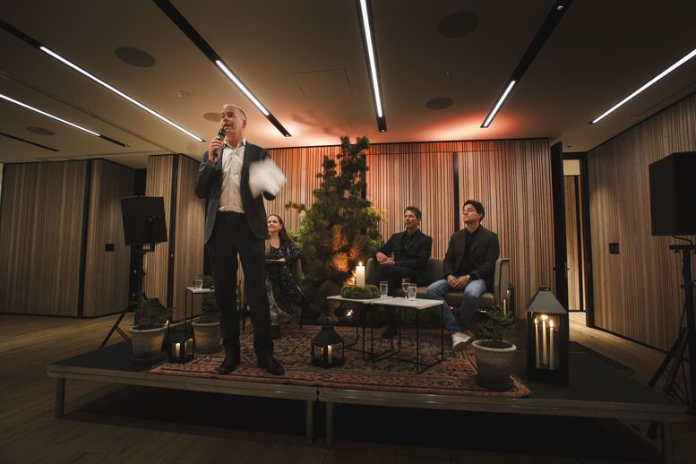 Iceland-noir-2025-8-