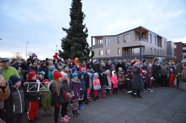 1. desember á Garðatorgi